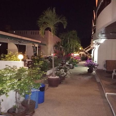 Blue Sky Residence Patong Bagian luar foto