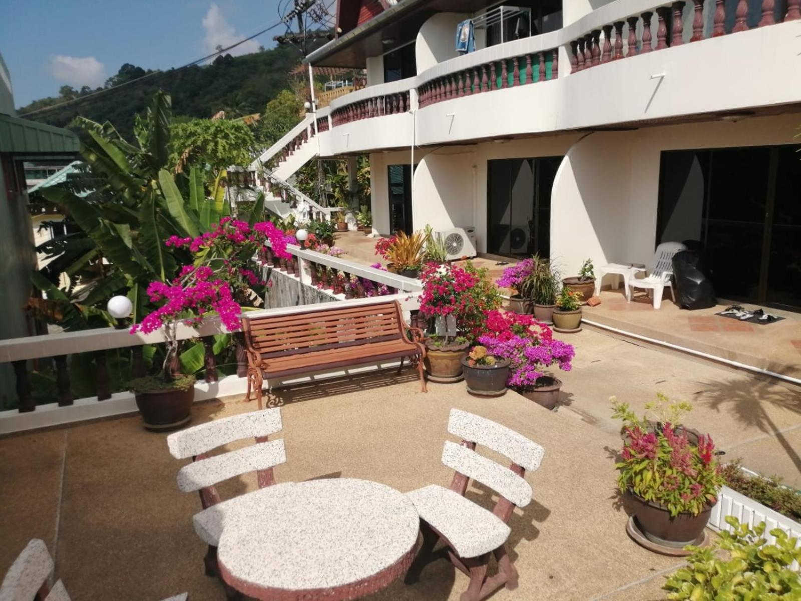 Blue Sky Residence Patong Bagian luar foto
