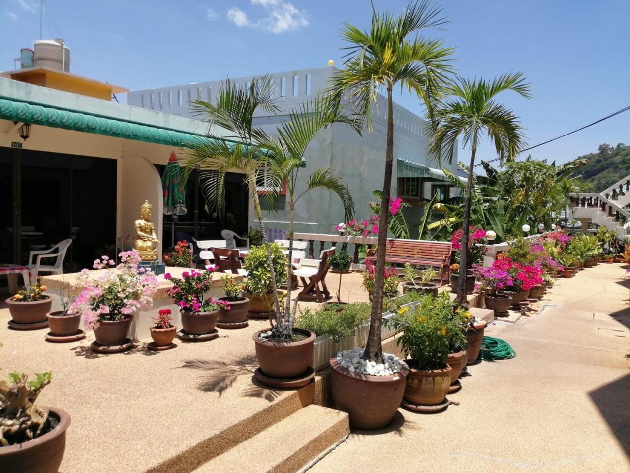 Blue Sky Residence Patong Bagian luar foto