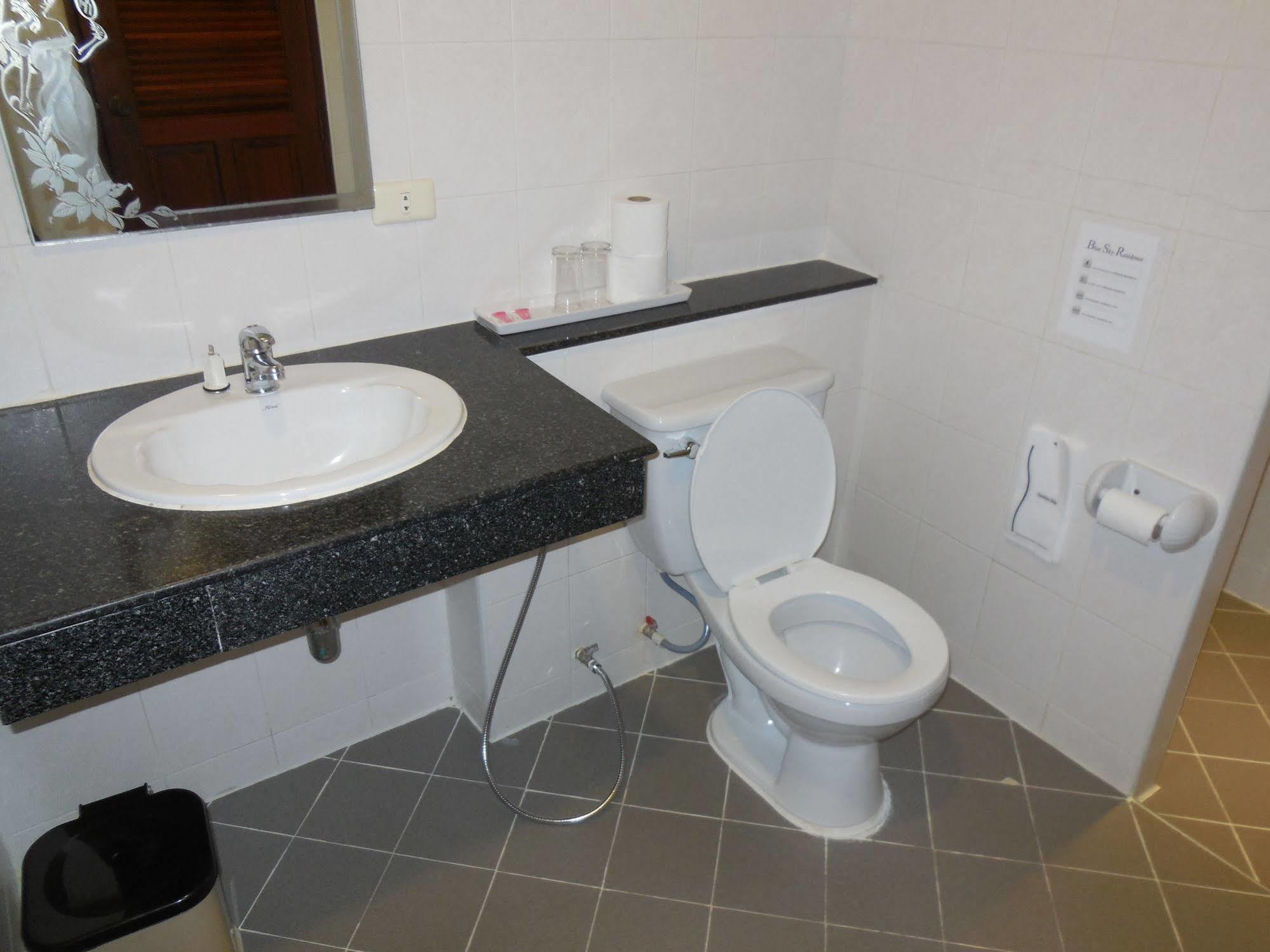 Blue Sky Residence Patong Bagian luar foto