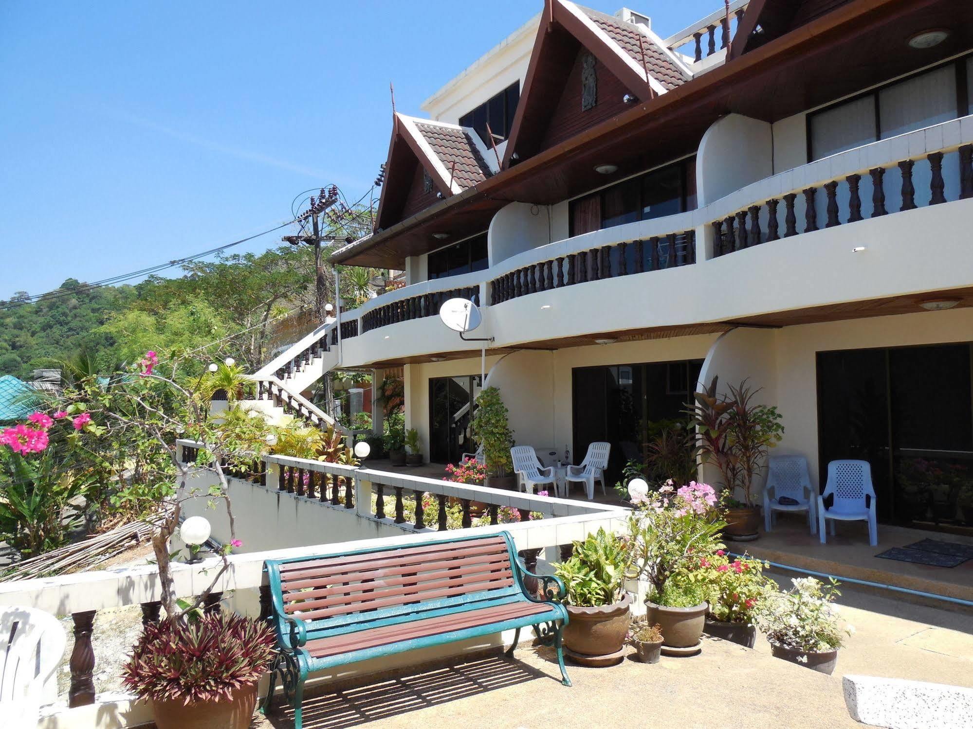 Blue Sky Residence Patong Bagian luar foto